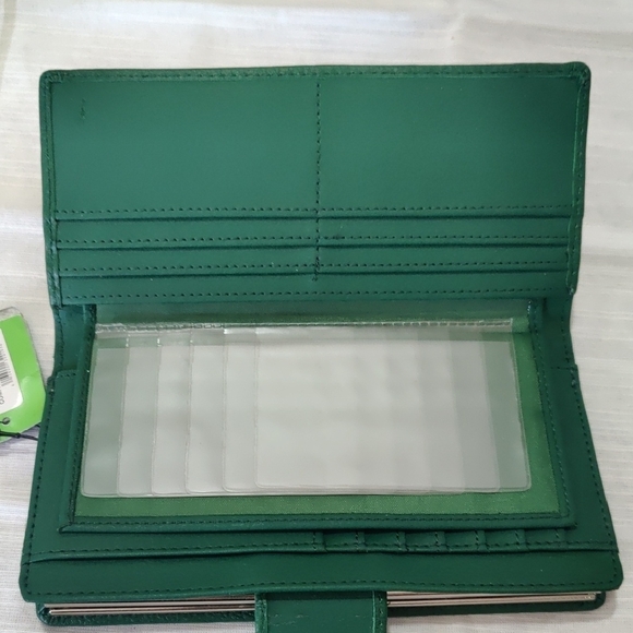 Katie & Kelly Green Leather Wallet - Picture 6 of 8